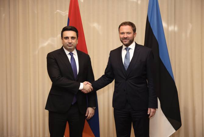 وزير الخارجية الإستوني لرئيس البرلمان الأرمني-مستعدون لدعم أرمينيا في إحلال السلام والأمن 
في المنطقة-