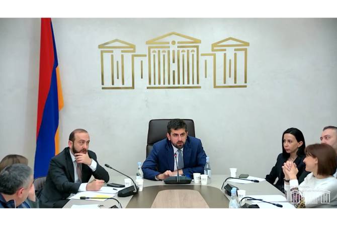 Հայաստանի բոլոր իշխանությունները միշտ բանակցել են որոշակի տարածքներ 
զիջելու վերաբերյալ. Արարատ Միրզոյան