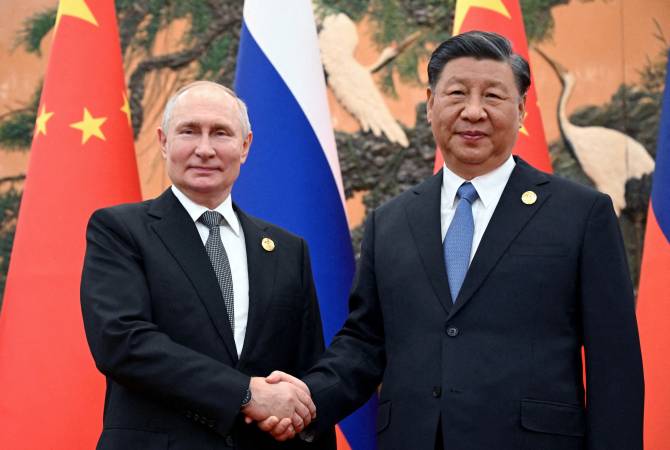 Первый визит Путина после переизбрания будет в Китай: Reuters