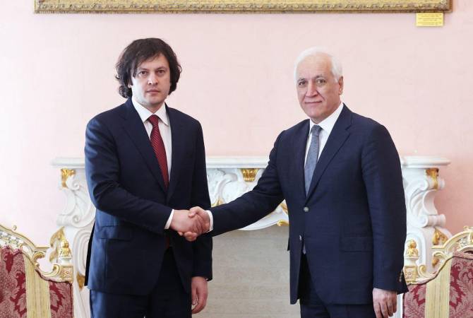 На встрече с президентом Армении Ираклий Кобахидзе подтвердил приверженность
Грузии установлению мира в регионе
