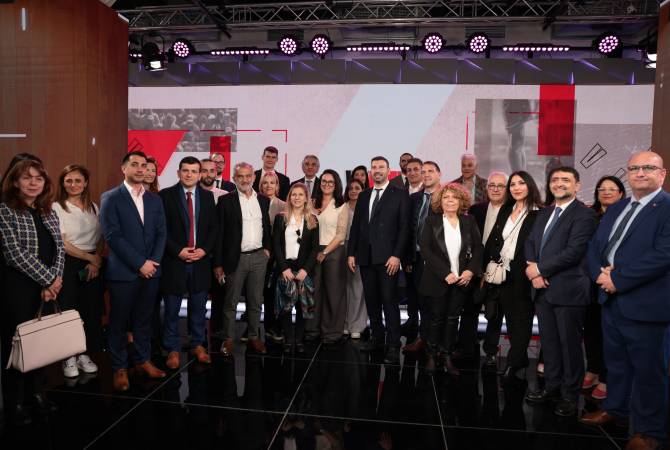 شركة التكنولوجيا "SoftConstruct" تستقبل وفد غرفة التجارة-الصناعة الأرمنية الفرنسية مع 60 
ممثل عن حوالي 30 شركة فرنسية