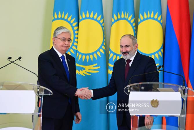 توکایف از پاشینیان جهت سفر رسمی به قزاقستان دعوت کرد.