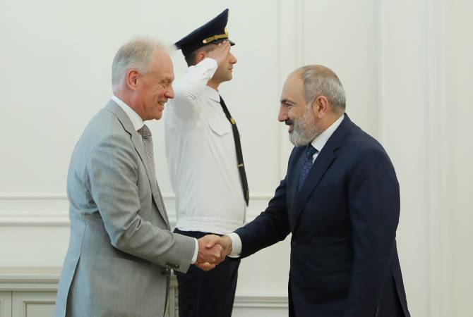 Ermenistan Başbakanı, Avrupa Komisyonu Komşuluk ve Genişleme Müzakereleri Genel 
Müdürü'nü kabul etti
