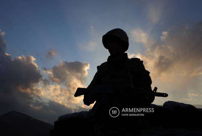Ministerio de Defensa de Armenia: La vida del militar herido por la explosión de una mina 
no corre peligro 
