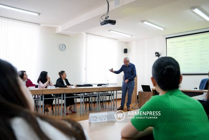 Comenzó la admisión del nuevo curso académico en la Escuela Diplomática del Ministerio 
de Asuntos Exteriores
