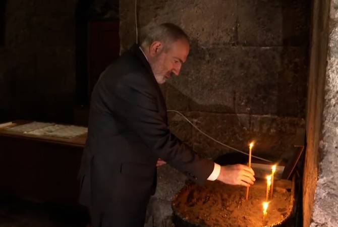 Nikol Pashinyan visits the Church of the Holy Mother of God in Voskepar