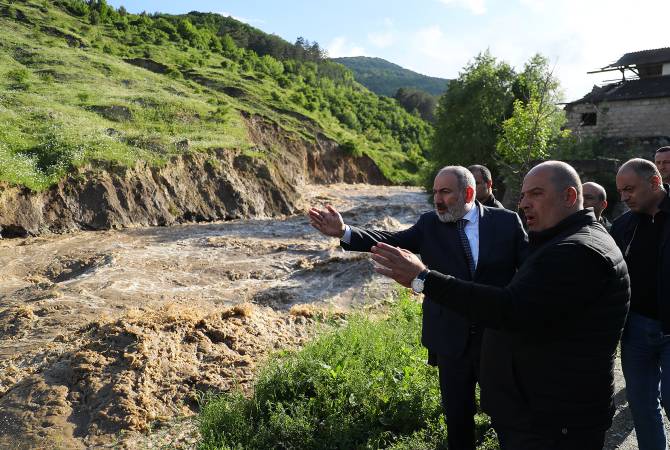تسببت الفيضانات في أضرار جسيمة في قسم ديليجان-إيجيفان من الطريق السريع بين أرمينيا وجورجيا