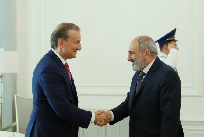 Le Premier ministre Pashinyan a reçu le président exécutif de la société « Libra Group », 
George Logothetis
 
