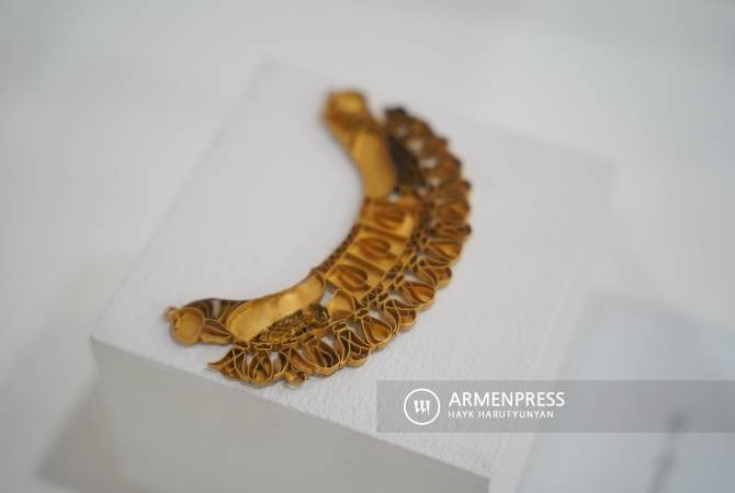 طرح گنجینه های تاریخ: سینه بند طلای متعلق به قرن6-5 قبل از میلاد؛ نمادی از جواهرات و طلا سازی توسعه یافته منطقه