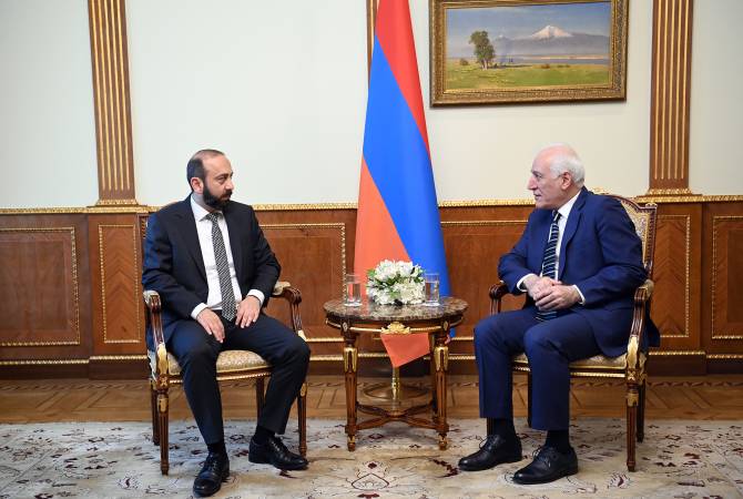 Le président arménien a reçu le ministre des Affaires étrangères
  
