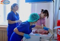 Один из близнецов, родившихся в Ереване пятерней, начал дышать самостоятельно, без 
аппарата ИВЛ