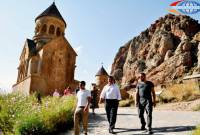 السياح الزائرين لأرمينيا أنفقوا بالأشهر ال6 الأولى ل2019- 120 مليون دولار أكثر-مقارنة بنفس فترة2018 