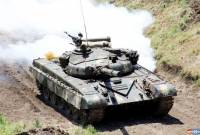 Отбиты атаки азербайджанских войск по нескольким направлениям: противник потерял 3 
танка

