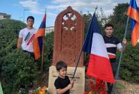 تنصيب خاتشكار-حجر صليب أرمني- مخصص لذكرى الشهداء الأرمن وعيد استقلال أرمينيا بمدينة برجراك 
الفرنسية