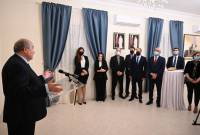 الرئيس أرمين سركيسيان يلتقي أعضاء الهيئة التنفيذية للجالية الأرمينية في قطر بالسفارة الأرمينية في 
الدوحة
