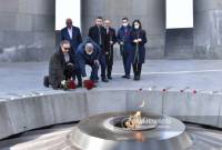 اللجنة الرئاسية العليا لكنائس فلسطين تزور صرح تسيتسرناكابيرد بيريفان وتكرّم ذكرى ضحايا الإبادة 
الأرمنية