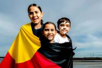 Правительство Австралии выкупило право на флаг аборигенов

