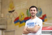 عضو منتخب جمباز أرمينيا آرتور دافيتيان يحصل على بطولة العالم في القفز وفاهاكن دافيتيان المركز الثاني 
في تمرين الحلبة