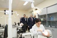 رئيس الوزراء الأرميني نيكول باشينيان يحضر افتتاح المركز العلمي التربوي لأبحاث الدماغ في جامعة يريفان 
الحكومية