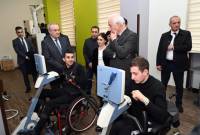 Президент Ваагн Хачатрян посетил реабилитационный центр «Дом солдата»

