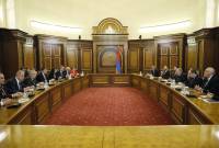 رئيس الوزراء الأرميني نيكول باشينيان يستقبل وفد رئيس البرلمان الجورجي شالفا بابواشفيلي