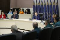 Премьер-министр Пашинян представил аппарату МЧС новоназначенного министра 