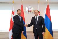 وزير العدل الأرميني كارن أندريسيان يلتقي برئيس وزراء جورجيا إيراكلي غاريباشفيلي خلال زيارته 
الرسمية إلى تبليسي