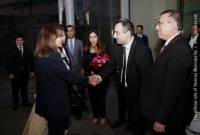 Paris Mayor arrives in Armenia on official visit