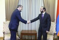 Les ministères des affaires étrangères de l'Arménie et de la Serbie tiennent des consultations 
politiques