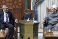 سفير أرمينيا في مصر هراتشيا بولاديان يلتقي بالإمام الأعلى-شيخ الأزهر أحمد محمد الطيب