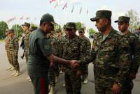 El jefe del Estado Mayor de las Fuerzas Armadas de Armenia en la clausura de los Juegos 
Internacionales del Ejército