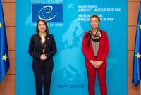La Défenseuse des droits de l'homme d'Arménie a rencontré la Secrétaire générale du Conseil 
de l'Europe 