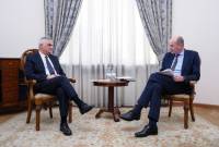 Deputy PM Grigoryan and EBRD Vice President exchange ideas on infrastructure 
development in Armenia