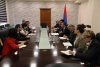 Bakan Andreasyan, İtalya’nın Yerevan Büyükelçisi’ni kabul etti
