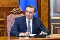 دبیر شورای امنیت جمهوری ارمنستان جهت آماده سازی نشست پنج جانبه در گرانادا عازم 
بروکسل شد
