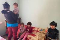 В ожидании мира, дома и работы… из Мартакерта до Армении семья с 6 детьми 
добралась на «Урале»