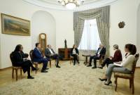 Ermenistan Başbakan Yardımcısı, Amerika Ermeni Derneği temsilcileri ile buluştu
