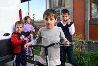 La historia de una familia con 8 menores desplazada por la fuerza de Nagorno Karabaj 
