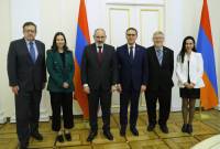 Премьер-министр Армении принял делегацию Парламента Канады