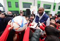 Nicolas Anelka, yeni futbol akademisi projesi için Ermenistan'ı ziyaret etti
