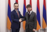 Jefe de Contrato Cívico y embajador de Francia discutieron sobre relaciones entre Armenia 
y Azerbaiyán

