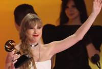 Grammy Awards: avec son 4e sacre, Taylor Swift entre dans l'histoire de la cérémonie