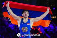 عضو منتخب المصارعة الرومانية لأرمينيا مالخاس أمويان يحرز بطولة أوروبا للمرة الثالثة بفوزه على 
ممثل تركيا 7-0