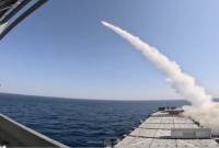 В Иране представили новую крылатую ракету морского базирования