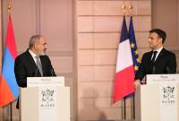 رئيس الوزراء الأرمني نيكول باشينيان يدعو الرئيس الفرنسي إيمانويل ماكرون لزيارة أرمينيا 