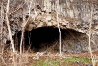 Se encontró una rica colección cultural en la cueva más antigua de Ereván
