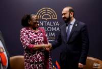 Арарат Мирзоян в Анталье встретился с министром иностранных дел Мозамбика 