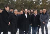 رئيس اللجنة المنظمة لدورة الألعاب الشتوية الأرمنية الثانية أرايك هاروتيونيان يزور مدينة جيرموك 
ويتفقّد التحضيرات