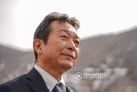 السفير الياباني بأرمينيا أوكي يوتاكا أن الحكومة اليابانية مهتمة جداً بتعزيز العلاقات مع أرمينيا وبلاده 
تقف لجانب أرمينيا