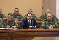 Suren Papikyan a rencontré les dirigeants des Forces armées de la République d’Arménie